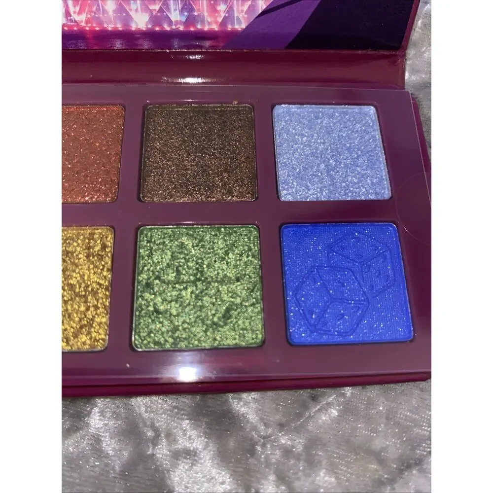 Essence Sin City Eye Shadow Palette NEW Las VEGAS‎